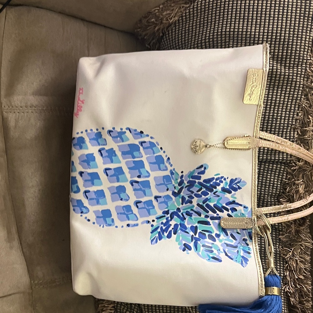 Lilly Pulitzer White and Blue Pineapple Tote